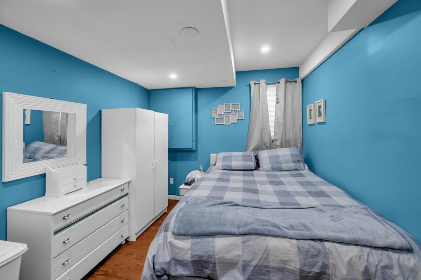 52-3 Bed Suite On Lake Central Ac By Airport YYC 외부 사진