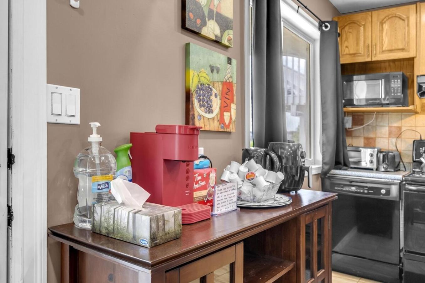 52-3 Bed Suite On Lake Central Ac By Airport YYC 외부 사진
